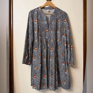 Old Navy Gray Floral Long Sleeve Dress